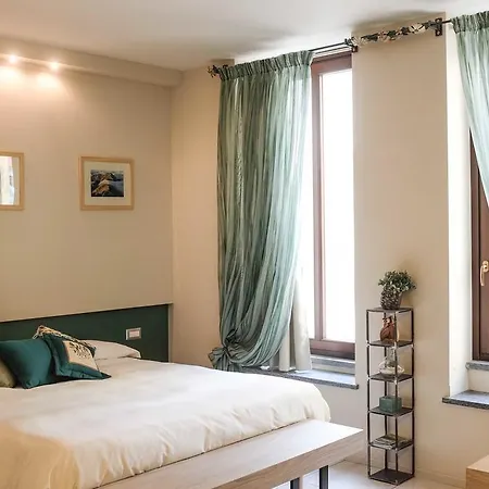 Spaziobianco 게스트하우스 4*